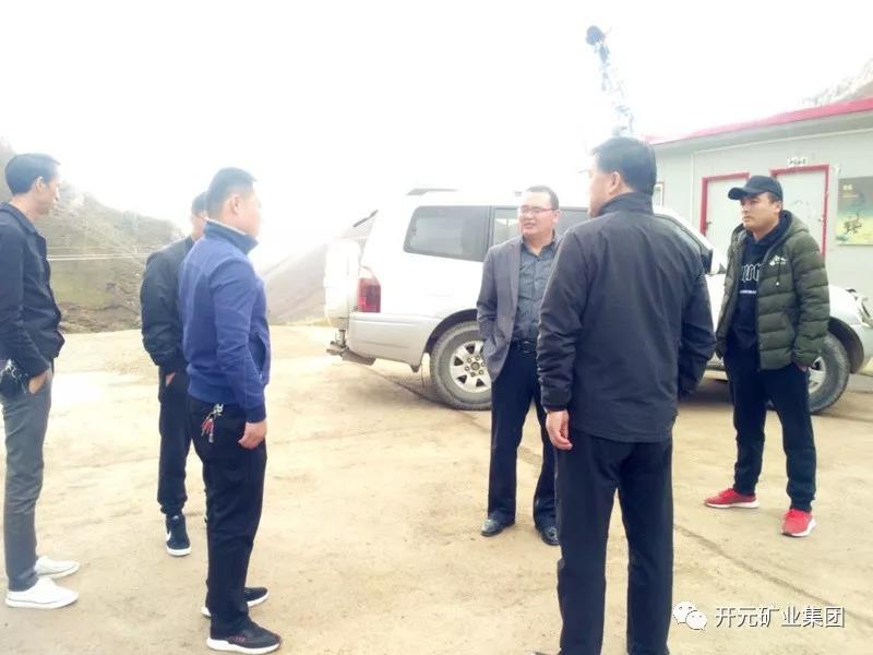 科學(xué)發(fā)展 統(tǒng)籌兼顧 穩(wěn)步生產(chǎn)│州、縣國土資源局領(lǐng)導(dǎo)赴興海銅鑫進(jìn)行年檢