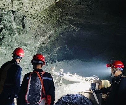 西溝鐵礦｜織密安全防護網，護航全年“零傷亡”